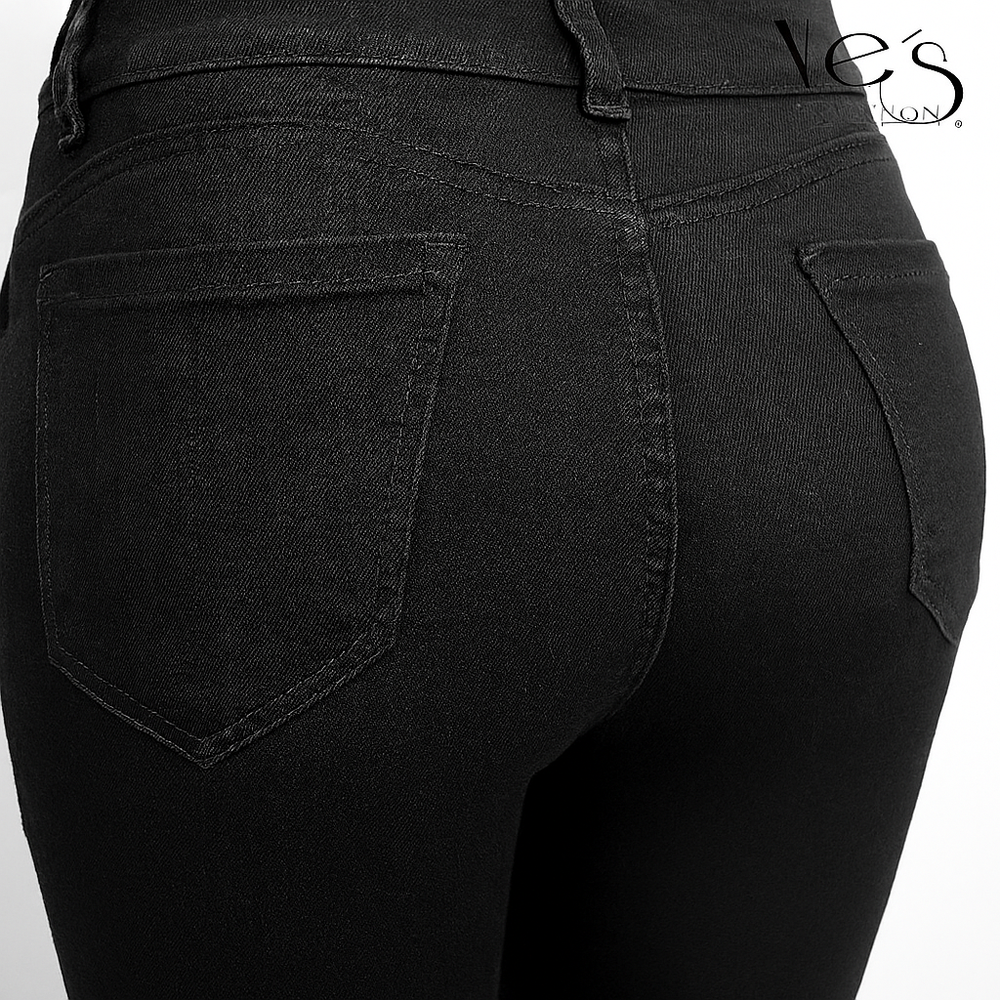 Jeans Flare para Mujer - Basta Acampanada - (Color: Negro) (Tallas Plus)