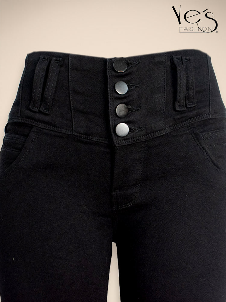 Jean Negro en 4 Botones – Corte Levanta Cola (Tallas Plus)