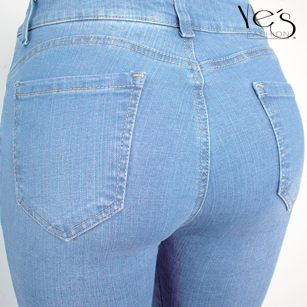 Jeans para Mujer Acampanados  (Celeste / Flare Collection)