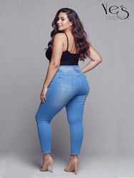 Jean para Mujer Talla Plus de Pretina Alta – Color Azul Claro (Blue Essence)