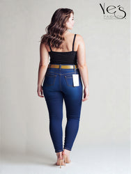 Goddess Jeans: Elegancia Plus en cada Detalle - Color: Indigo Denim