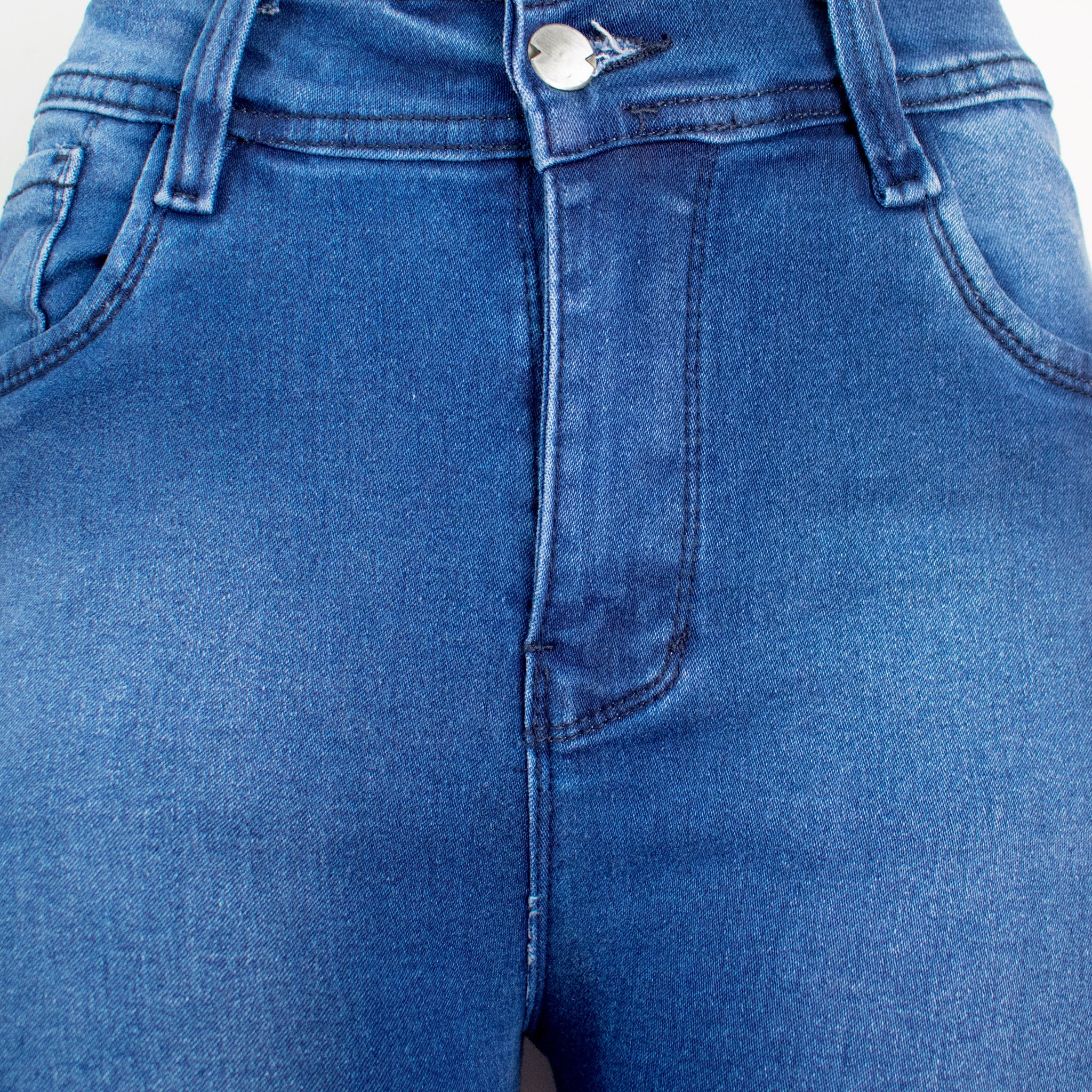 Jeans Clásicos Super Strech -Color: Azul Tradicional (NewClassic)