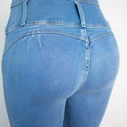 Jean para Mujer en Pretina alta/ PUSH UP - Color: Celeste (Perfect Collection)
