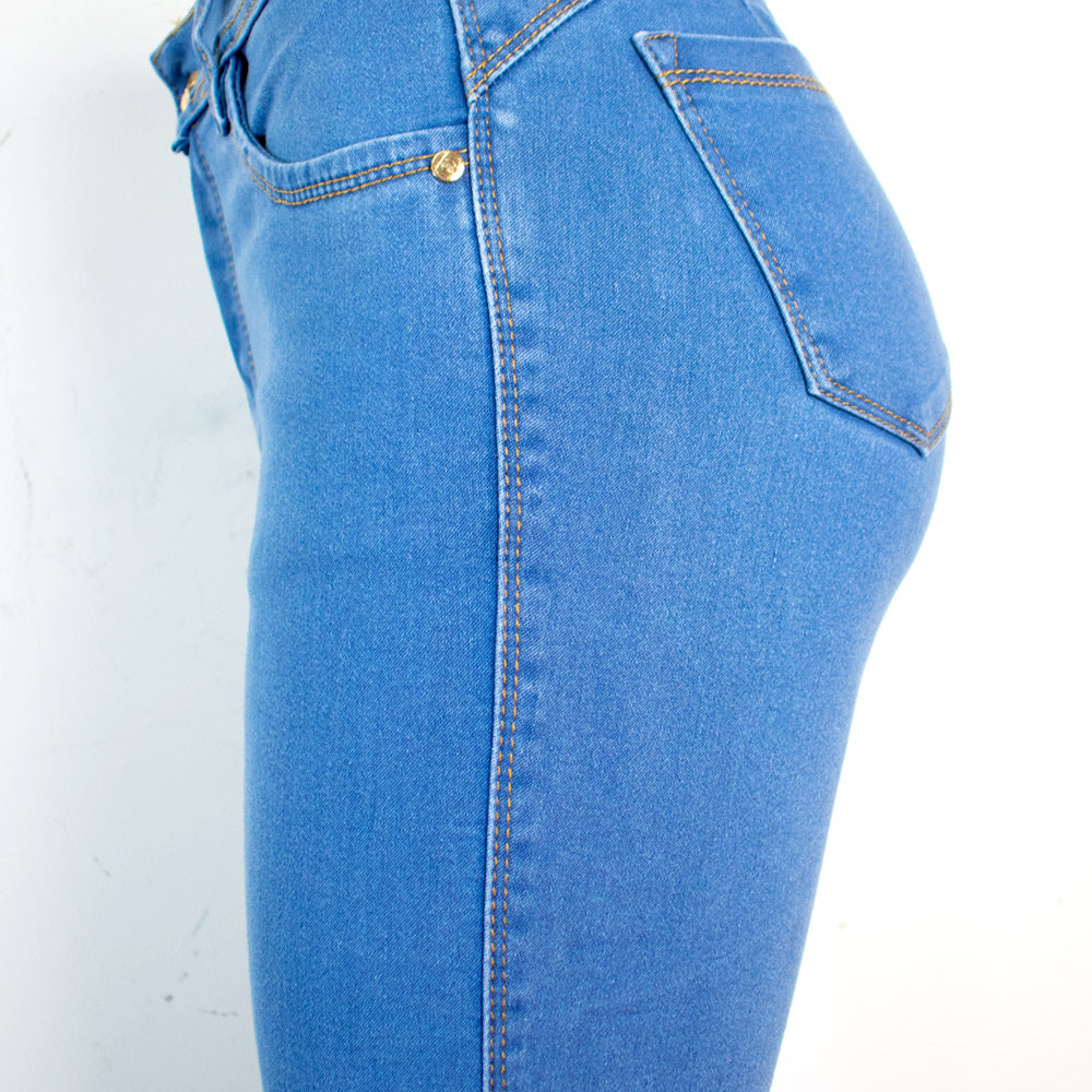 Jean de un boton para Mujer, Super Strech - Color: Azul Claro