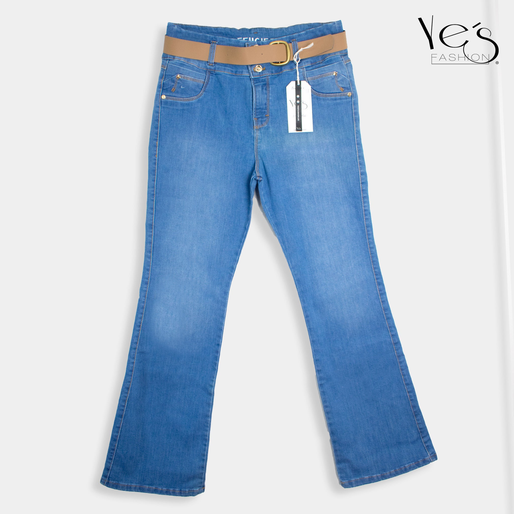Jeans Acampanados Plus Size - Estilo Moderno con Basta Acampanada - (Color: Azul Claro )