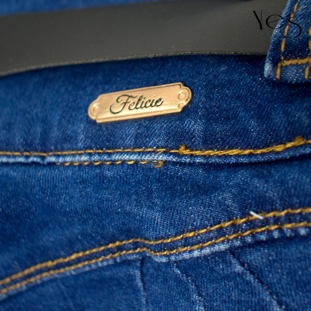 Jeans Acampanados Plus Size - Estilo Moderno con Basta Acampanada - (Color: Azul Tradicional)